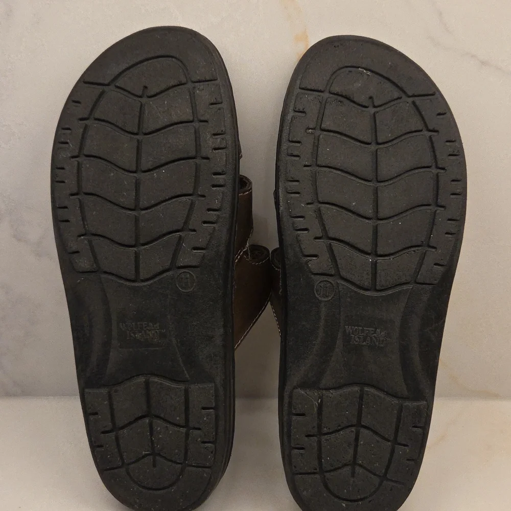 Wolfe Island Men's Brown Leather Sandals Size 11
